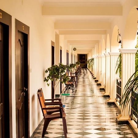 Kumararraja Palace Hotel Yelagiri Exterior photo